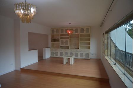 Sala de casa para alugar com 3 quartos, 290m² em Bangú, Santo André