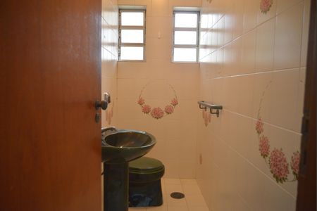 Casa para alugar com 290m², 3 quartos e 5 vagasLavabo