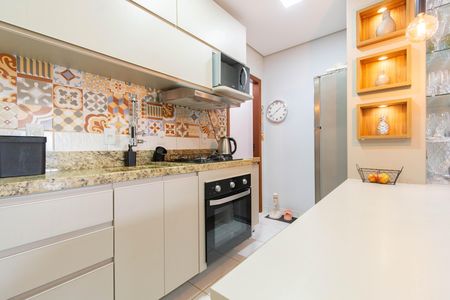 Casa à venda com 55m², 2 quartos e 1 vaga