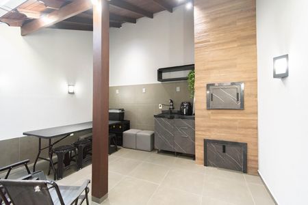Casa à venda com 55m², 2 quartos e 1 vaga