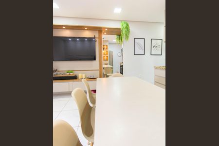 Casa à venda com 55m², 2 quartos e 1 vaga