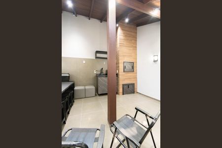 Casa à venda com 55m², 2 quartos e 1 vaga