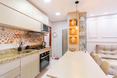 Casa à venda com 55m², 2 quartos e 1 vaga