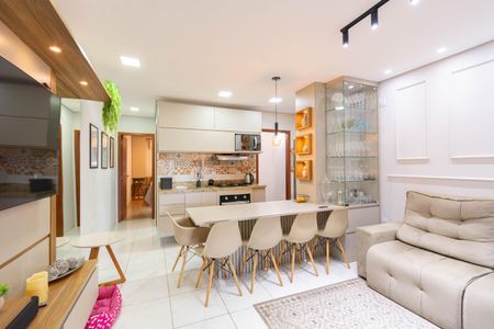 Casa à venda com 55m², 2 quartos e 1 vaga