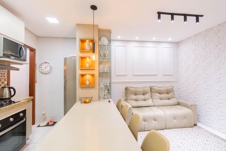 Casa à venda com 55m², 2 quartos e 1 vaga