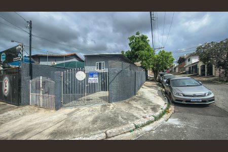 Casa para alugar com 60m², 1 quarto e 1 vaga Casa para alugar com 60m², 1 quarto e 1 vagaFachada com Plaquinha Instalada