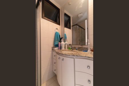 Apartamento à venda com 89m², 3 quartos e 2 vagasBanheiro Social 