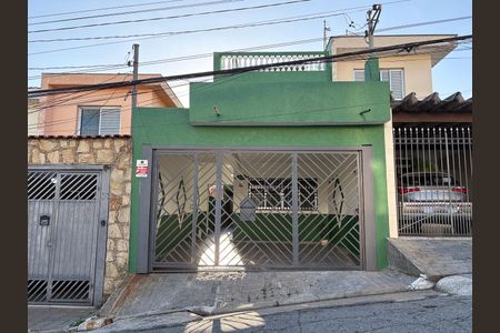 Casa para alugar com 106m², 3 quartos e 2 vagas Casa para alugar com 106m², 3 quartos e 2 vagasFachada