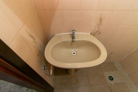 Casa para alugar com 106m², 3 quartos e 2 vagas Casa para alugar com 106m², 3 quartos e 2 vagasBanheiro de Serviço