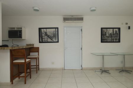 Apartamento à venda com 45m², 2 quartos e 1 vagaÁrea comum - Salão de festas