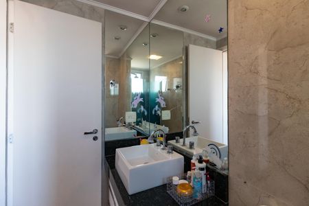 Apartamento para alugar com 137m², 3 quartos e 3 vagasBanheiro da Suíte 2