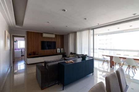 Sala de apartamento à venda com 3 quartos, 137m² em Perdizes, São Paulo
