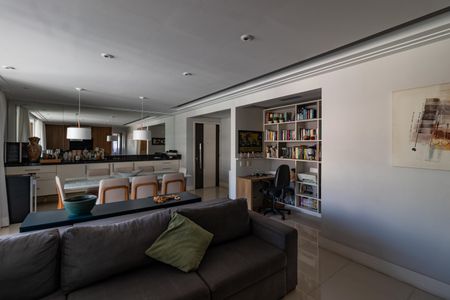 Sala de apartamento à venda com 3 quartos, 137m² em Perdizes, São Paulo