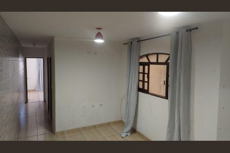 Casa para alugar com 55m², 2 quartos e sem vagaSala