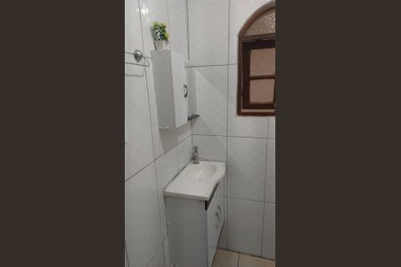 Casa para alugar com 55m², 2 quartos e sem vagaBanheiro