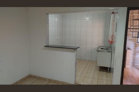 Casa para alugar com 55m², 2 quartos e sem vagaSala