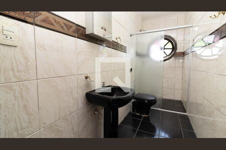 Casa à venda com 220m², 3 quartos e 1 vagaBanheiro