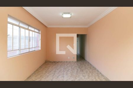 Casa à venda com 220m², 3 quartos e 1 vagaSala