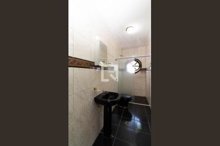 Casa à venda com 220m², 3 quartos e 1 vagaBanheiro