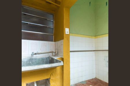 Casa à venda com 220m², 3 quartos e 1 vagaÁrea de Serviço