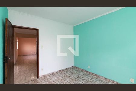 Casa à venda com 220m², 3 quartos e 1 vagaQuarto