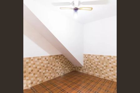 Casa à venda com 220m², 3 quartos e 1 vagaQuarto