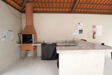 Apartamento para alugar com 46m², 2 quartos e 1 vagaÁrea comum - Churrasqueira