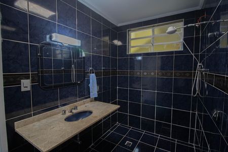 Casa para alugar com 150m², 3 quartos e 3 vagas Casa para alugar com 150m², 3 quartos e 3 vagasBANHEIRO DA SUÍTE