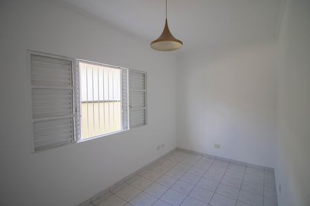 Casa para alugar com 150m², 3 quartos e 3 vagas Casa para alugar com 150m², 3 quartos e 3 vagasQUARTO 2
