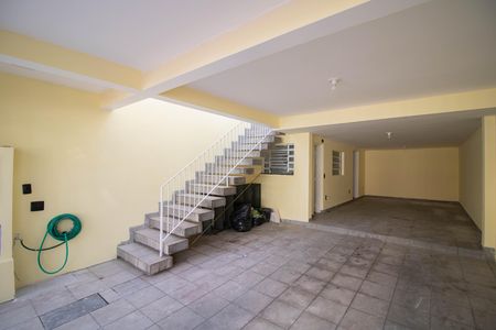 Casa para alugar com 150m², 3 quartos e 3 vagas Casa para alugar com 150m², 3 quartos e 3 vagasGARAGEM