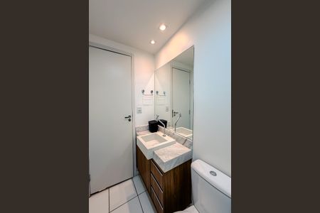 Studio para alugar com 30m², 1 quarto e sem vaga Studio para alugar com 30m², 1 quarto e sem vagaBanheiro