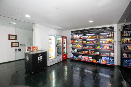 Apartamento para alugar com 70m², 3 quartos e 2 vagasÁrea Comum - Mini Mercado
