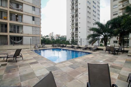 Apartamento para alugar com 70m², 3 quartos e 2 vagasÁrea Comum - Piscina