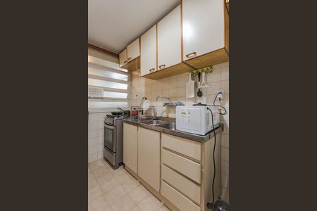 Apartamento para alugar com 65m², 2 quartos e 1 vaga Apartamento para alugar com 65m², 2 quartos e 1 vagaCozinha e Área de Serviço