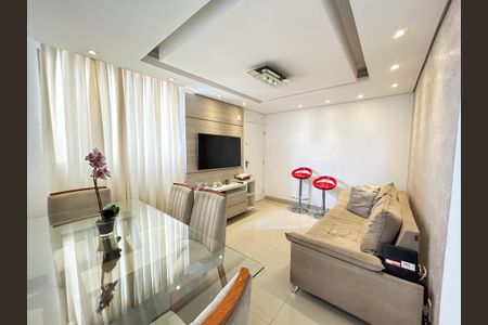 Sala de apartamento à venda com 2 quartos, 47m² em São João Batista, Belo Horizonte