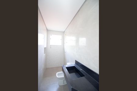 Casa à venda com 198m², 3 quartos e 2 vagas Casa à venda com 198m², 3 quartos e 2 vagasBanheiro Social