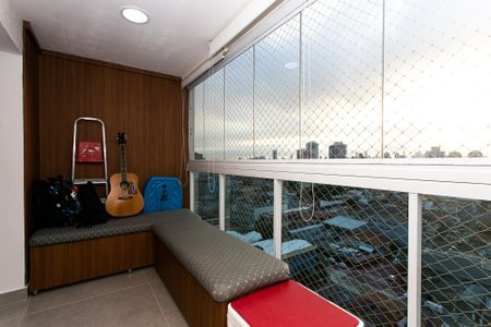 Apartamento à venda com 75m², 2 quartos e 2 vagas Apartamento à venda com 75m², 2 quartos e 2 vagasVaranda da Sala