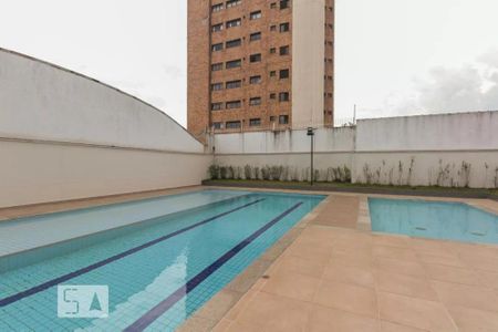 Apartamento à venda com 75m², 2 quartos e 2 vagas Apartamento à venda com 75m², 2 quartos e 2 vagasÁrea comum - Piscina