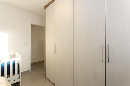 Apartamento à venda com 75m², 2 quartos e 2 vagas Apartamento à venda com 75m², 2 quartos e 2 vagasQuarto