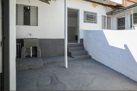 Casa para alugar com 40m², 1 quarto e sem vagaÁrea de Serviço/Quintal