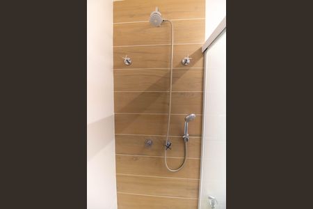 Apartamento à venda com 99m², 2 quartos e 2 vagasBanheiro da Suíte