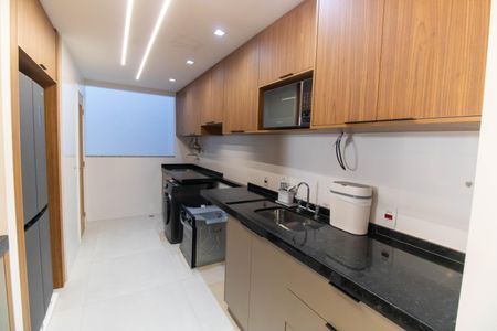 Apartamento à venda com 99m², 2 quartos e 2 vagasCozinha e Área de Serviço