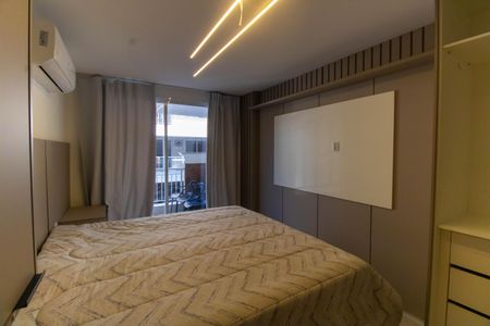 Apartamento à venda com 99m², 2 quartos e 2 vagasSuíte 