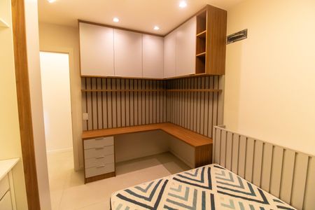 Apartamento à venda com 99m², 2 quartos e 2 vagasQuarto 
