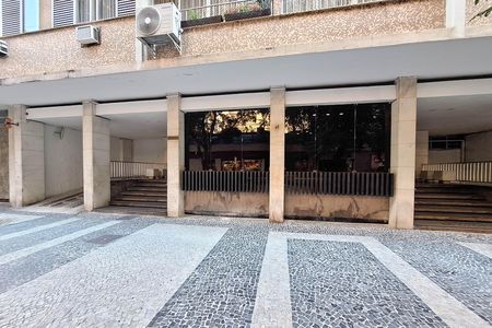 Apartamento à venda com 145m², 3 quartos e sem vaga Apartamento à venda com 145m², 3 quartos e sem vagaFachada