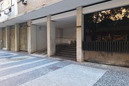 Apartamento à venda com 145m², 3 quartos e sem vaga Apartamento à venda com 145m², 3 quartos e sem vagaFachada