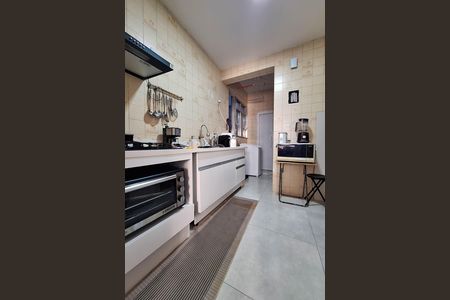 Apartamento à venda com 145m², 3 quartos e sem vaga Apartamento à venda com 145m², 3 quartos e sem vagaCozinha