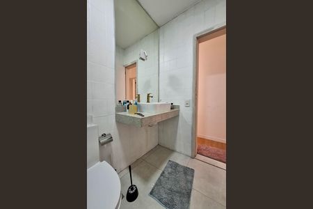 Apartamento à venda com 145m², 3 quartos e sem vaga Apartamento à venda com 145m², 3 quartos e sem vagaBanheiro