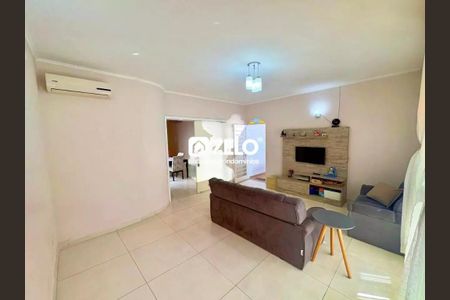 Foto 03 de casa à venda com 4 quartos, 148m² em Jardim Aurelia, Campinas