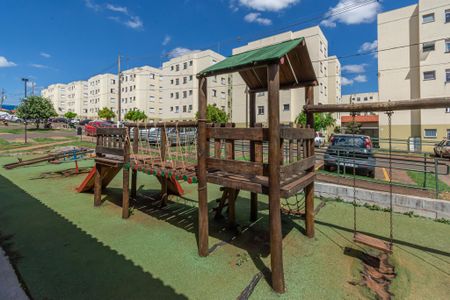 Apartamento para alugar com 54m², 2 quartos e 1 vaga Apartamento para alugar com 54m², 2 quartos e 1 vagaÁrea comum - Playground